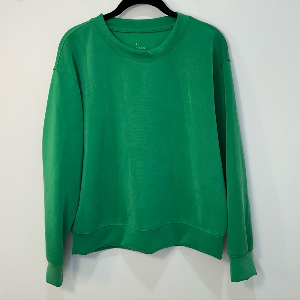 NWOT a new day Women Small Crewneck Sweatshirt Softstreme Kelly Green Sandwash